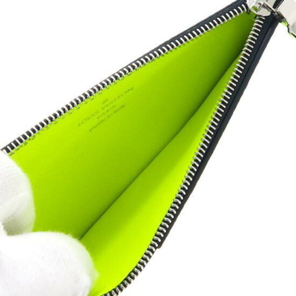 Louis Vuitton Wallet - Picture 2 of 9